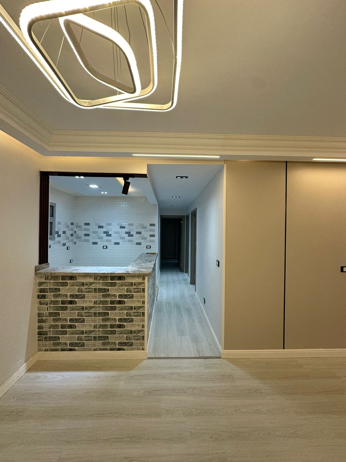 شقة في مدينتي 103 م2 للبيع كاش على حديقة تشطيب سوبر لوكس استلام فوري 5,500,000 ج 